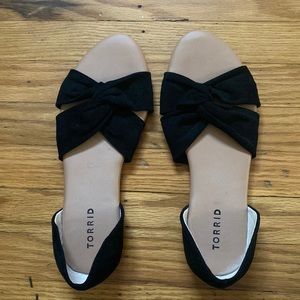 ❗️NWOT Black Suede Torrid Flats